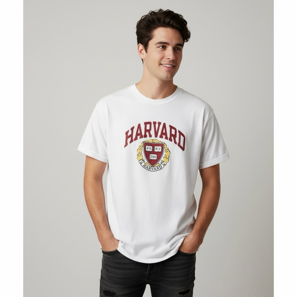 Harvard University T-America Heavy Wt VTG Single Stitch Unisex College T-Shirt